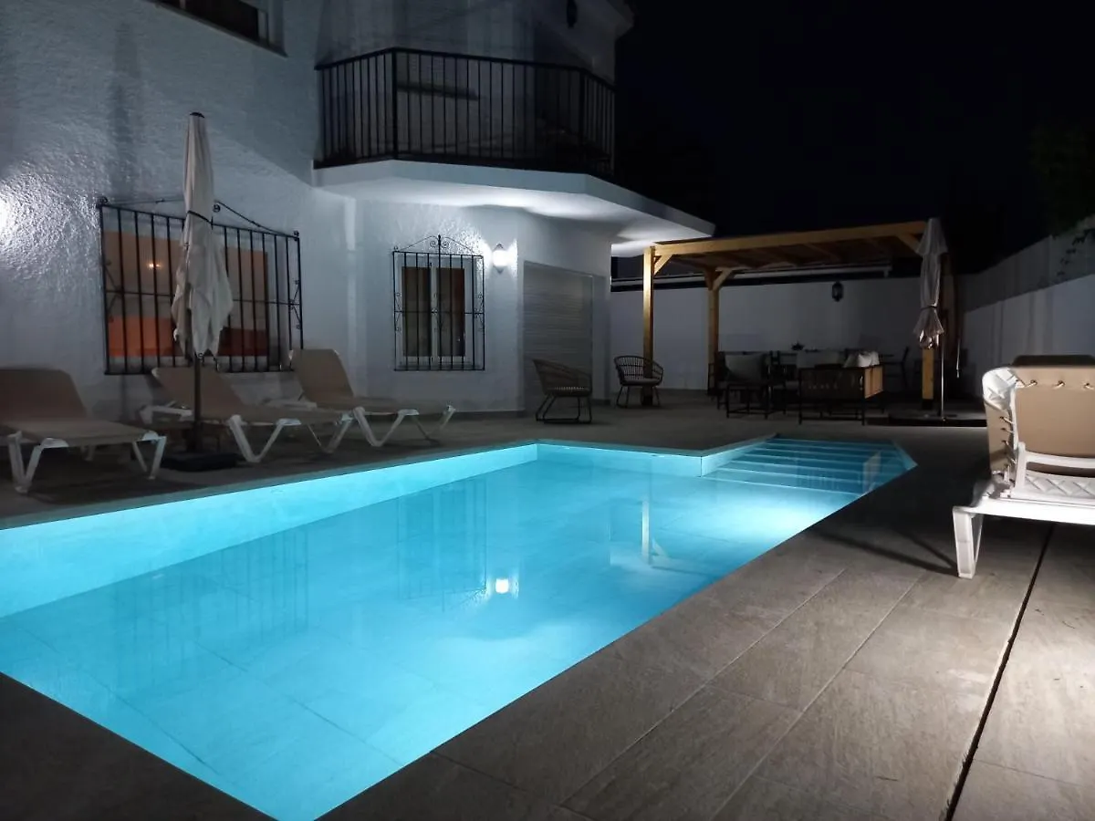 Villa El Algarrobo Nerja